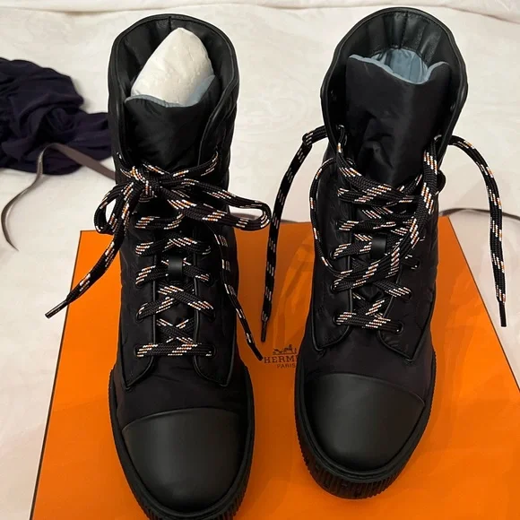 Hermes Fresh Ankle Boots - Picture 9 of 9